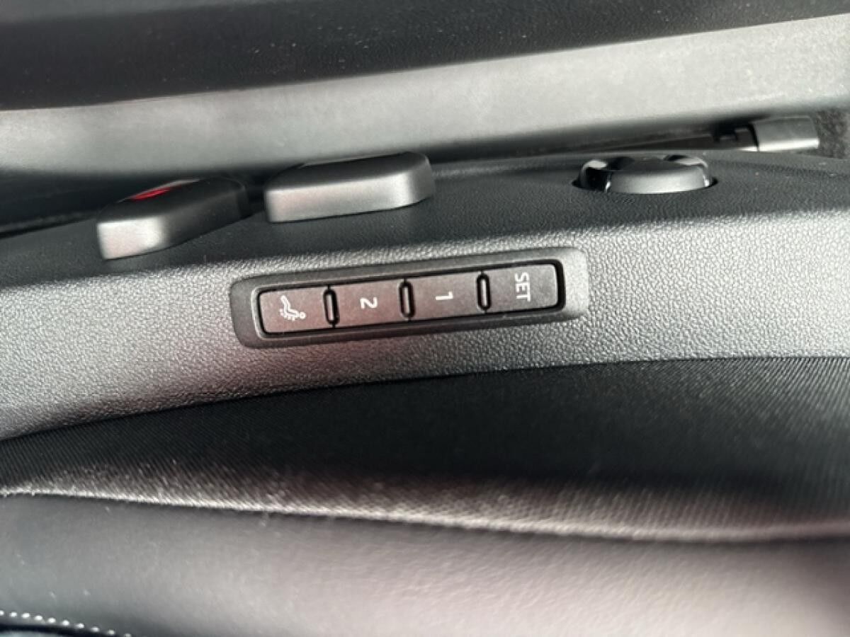 Skoda ENYAQ Enyaq 60 Loft *Black Deal*