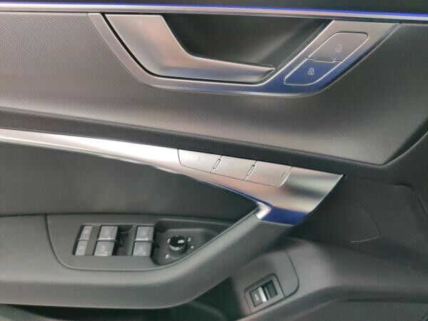 Audi A6 Avant S line 50 TDI AHK/HD-Matrix/Pano/11.29Garantie