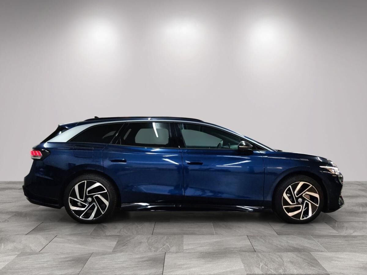 Volkswagen ID.7 Tourer Pro S h/AHK/Matrix/WäPu/01.30Garantie