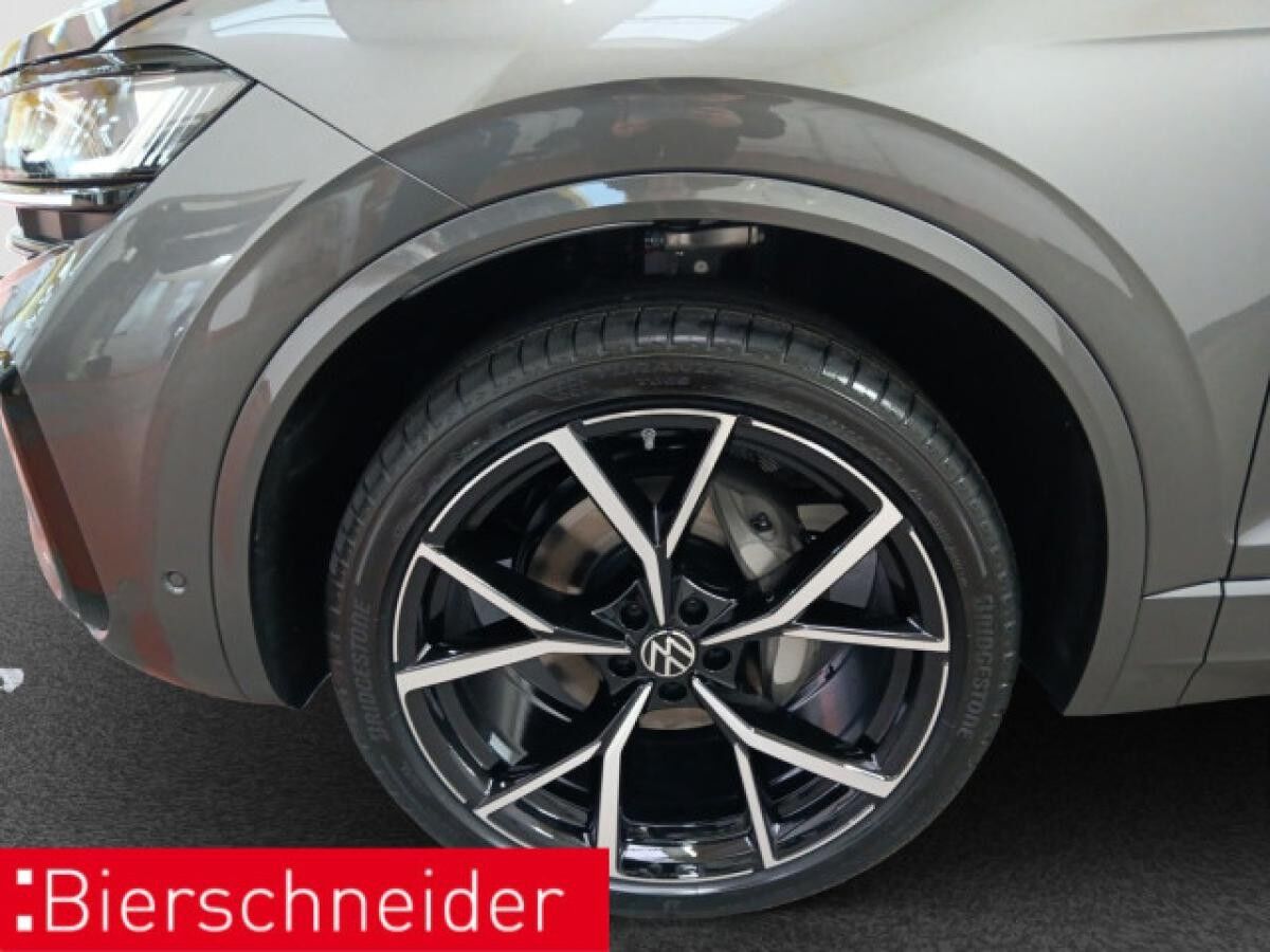 Volkswagen Touareg R-Line 3.0 TDI 4M. *22"/AHK/LUFT/PANO/STHZG/WR*