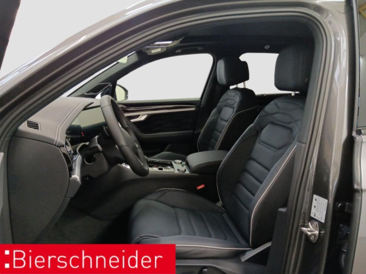 Volkswagen Touareg R-Line 3.0 TDI 4M. *22"/AHK/LUFT/PANO/STHZG/WR*