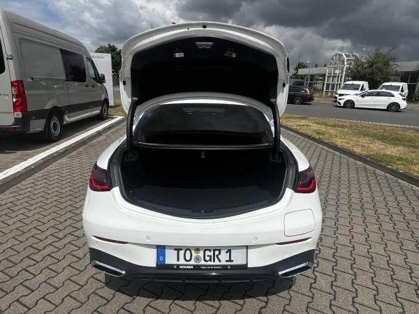 Mercedes-Benz CLE 300 Coupé Hybrid mit AMG+NIGHT+PANO+BURMESTER+AHK+0,5%Versteuerung+2 Jahre Garantie