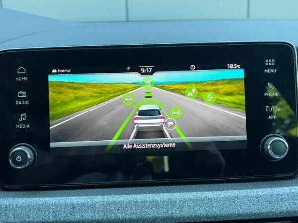Skoda Kamiq Tour 1.5 TSI DSG *AHK, Matrix-LED, Kamera,
