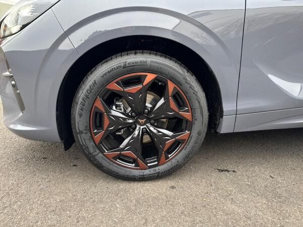Cupra Terramar 1.5 eTSI DSG, DSG, NAVI, PANO, SENNHEISER, AHK