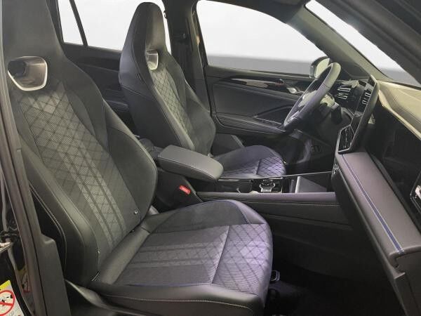 Volkswagen Tiguan R-Line 1,5 eHybrid Infotainment LM"20 AHK