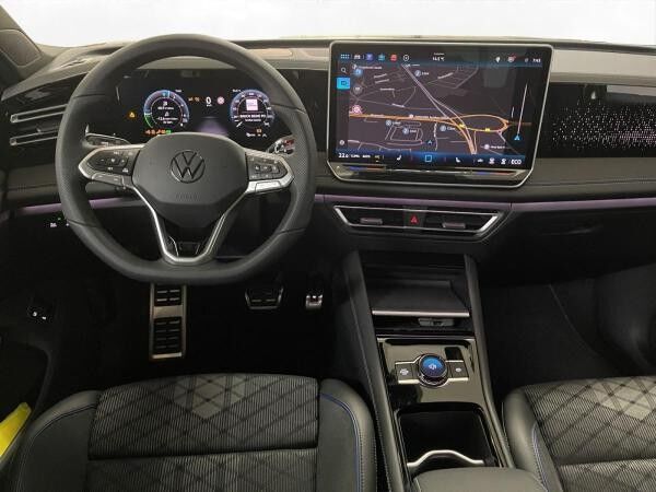 Volkswagen Tiguan R-Line 1,5 eHybrid Infotainment LM"20 AHK