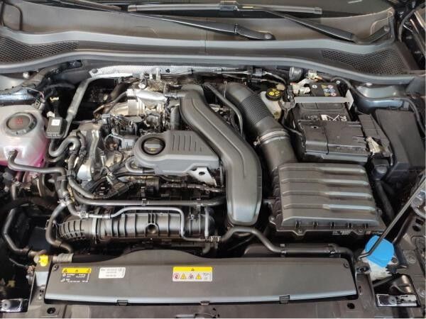 Seat Leon 1.5 eTSI DSG FR Beats Kessy Smart Ambient Light