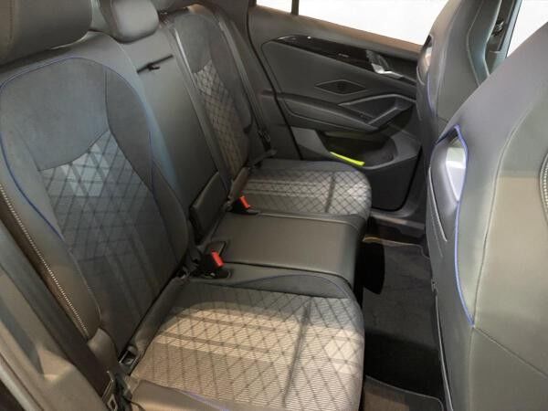 Volkswagen Tiguan R-Line 1,5 eHybrid Infotainment LM"20 AHK