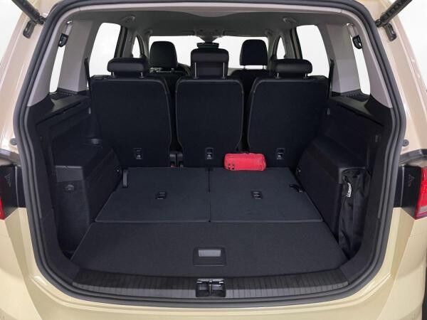 Volkswagen Touran Taxi 2,0 TDI Lagerwagen 3.Sitzreihe DSG