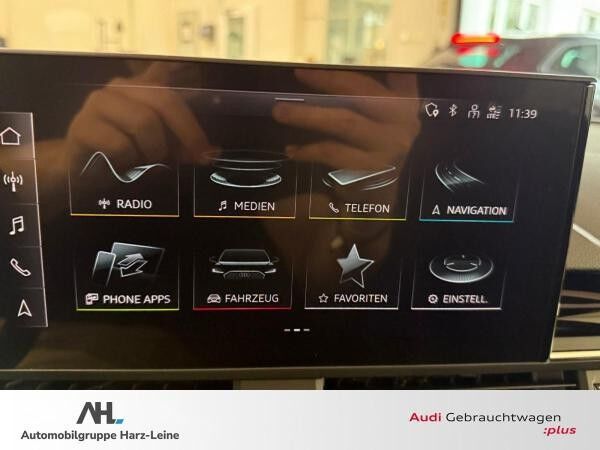 Audi A4 Avant 2.0 TDI S line S-tronic LED Navi ACC RFK