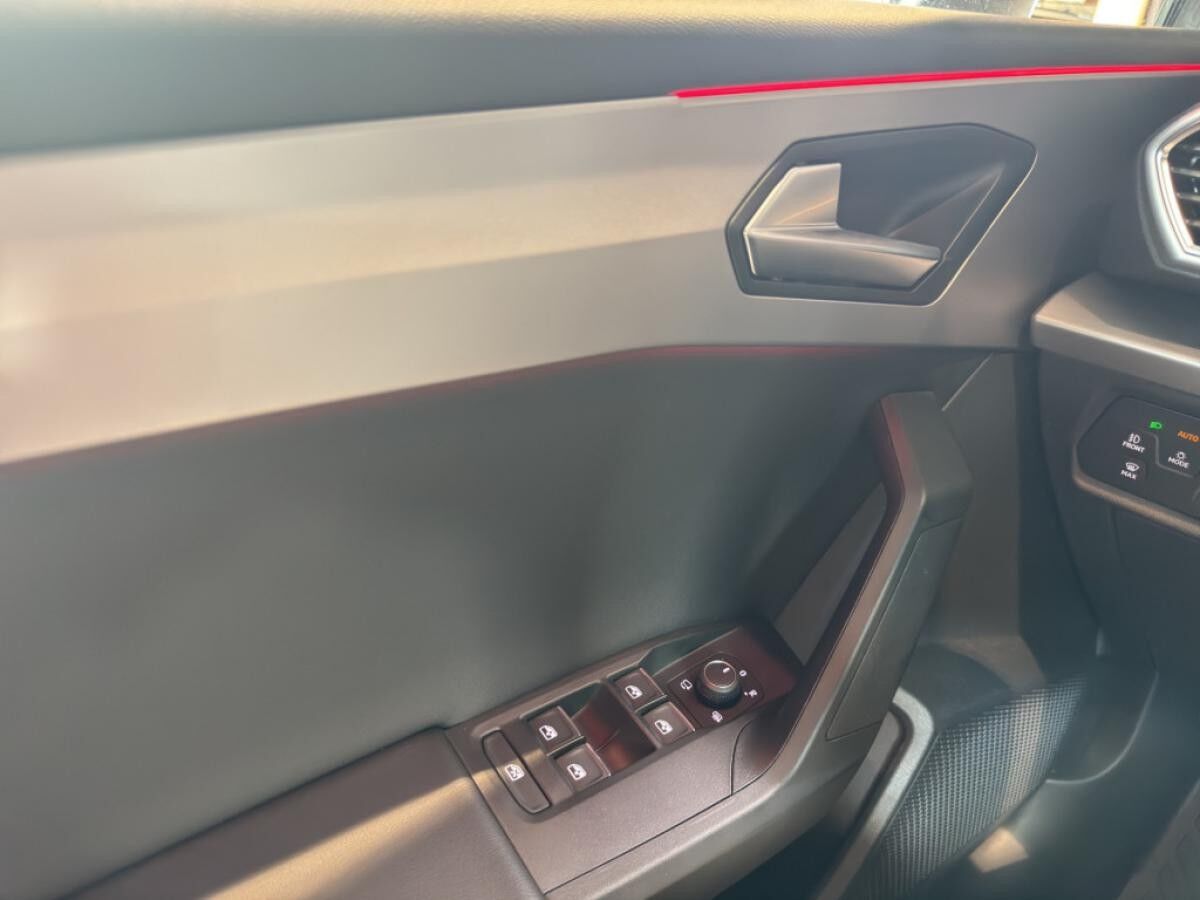 Seat Leon FR 1.5 eTSI 7-Gang DSG *SOFORT VERFÜGBAR*