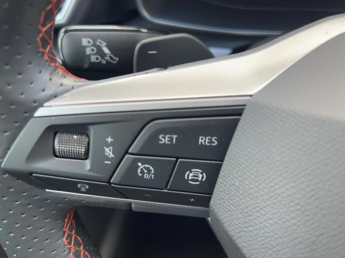 Seat Leon 1.5 eTSI FR OPF Automatik Rückfahrkamera PD Seat Leon 1.5 eTSI FR OPF Automatik Rückfahrkamera PD