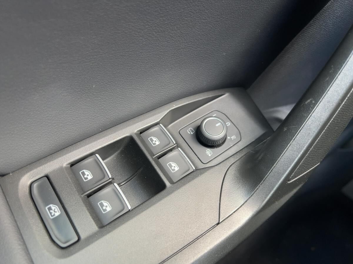 Seat Leon 1.5 eTSI FR OPF Automatik Rückfahrkamera PD Seat Leon 1.5 eTSI FR OPF Automatik Rückfahrkamera PD