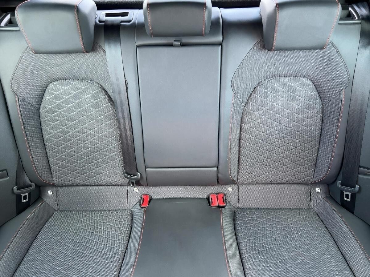 Seat Leon 1.5 eTSI FR OPF Automatik Rückfahrkamera PD Seat Leon 1.5 eTSI FR OPF Automatik Rückfahrkamera PD