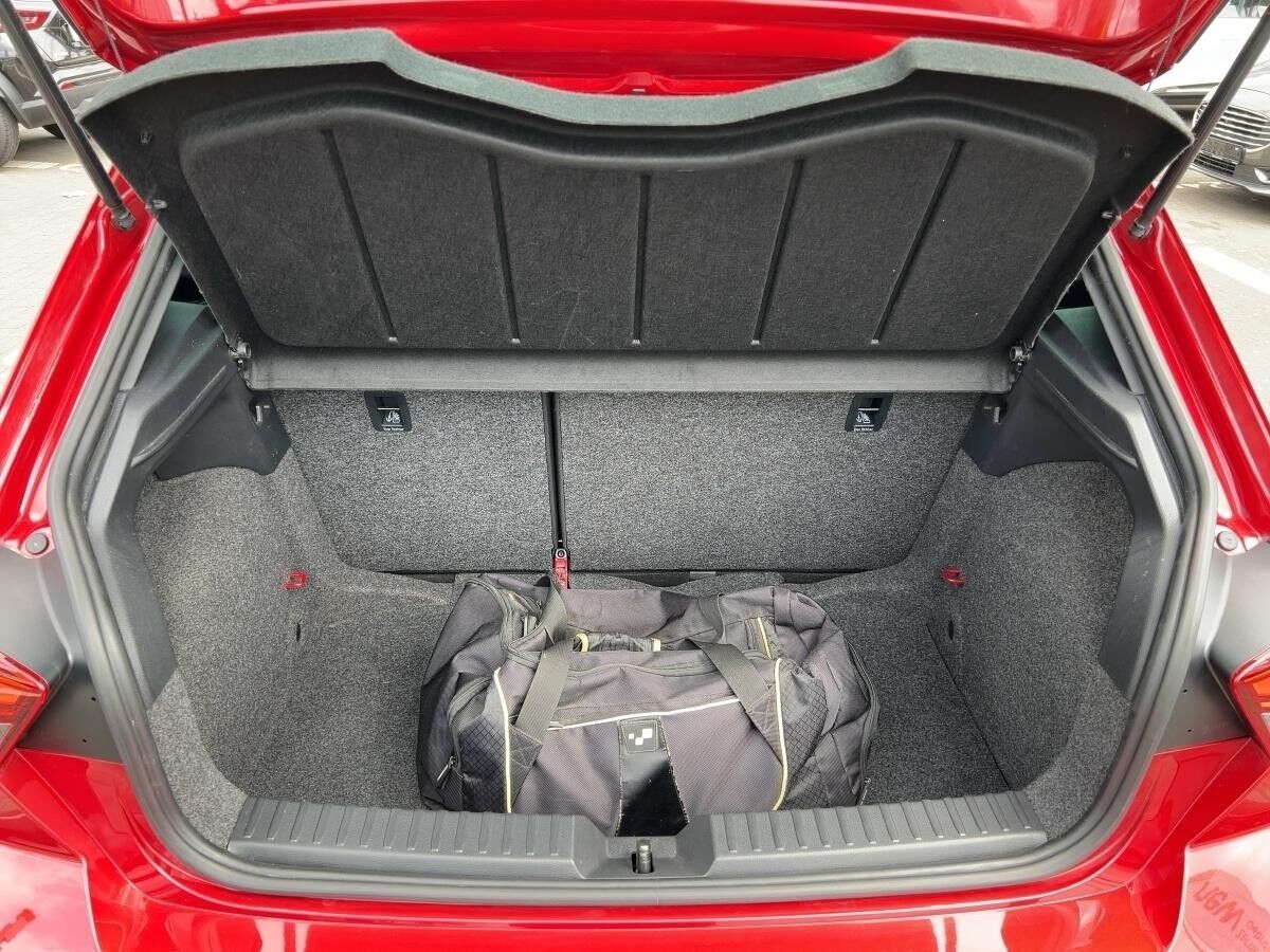 Seat Ibiza 1.0 TSI Xcellence Kamera Navi SHZ LED Seat Ibiza 1.0 TSI Xcellence Kamera Navi SHZ LED