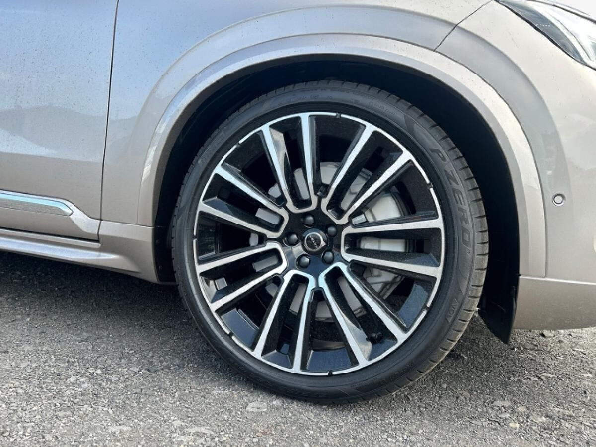 Volvo XC90 Recharge T8 AWD Ultra Bright 7-Sitzer  *Gewerbeaktion*