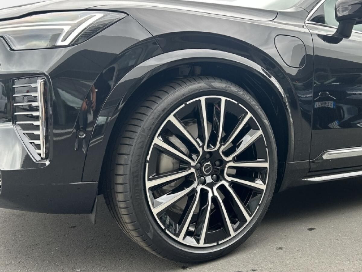 Volvo XC90 Recharge T8 AWD Ultra Bright 7-Sitzer *Lager Aktion*