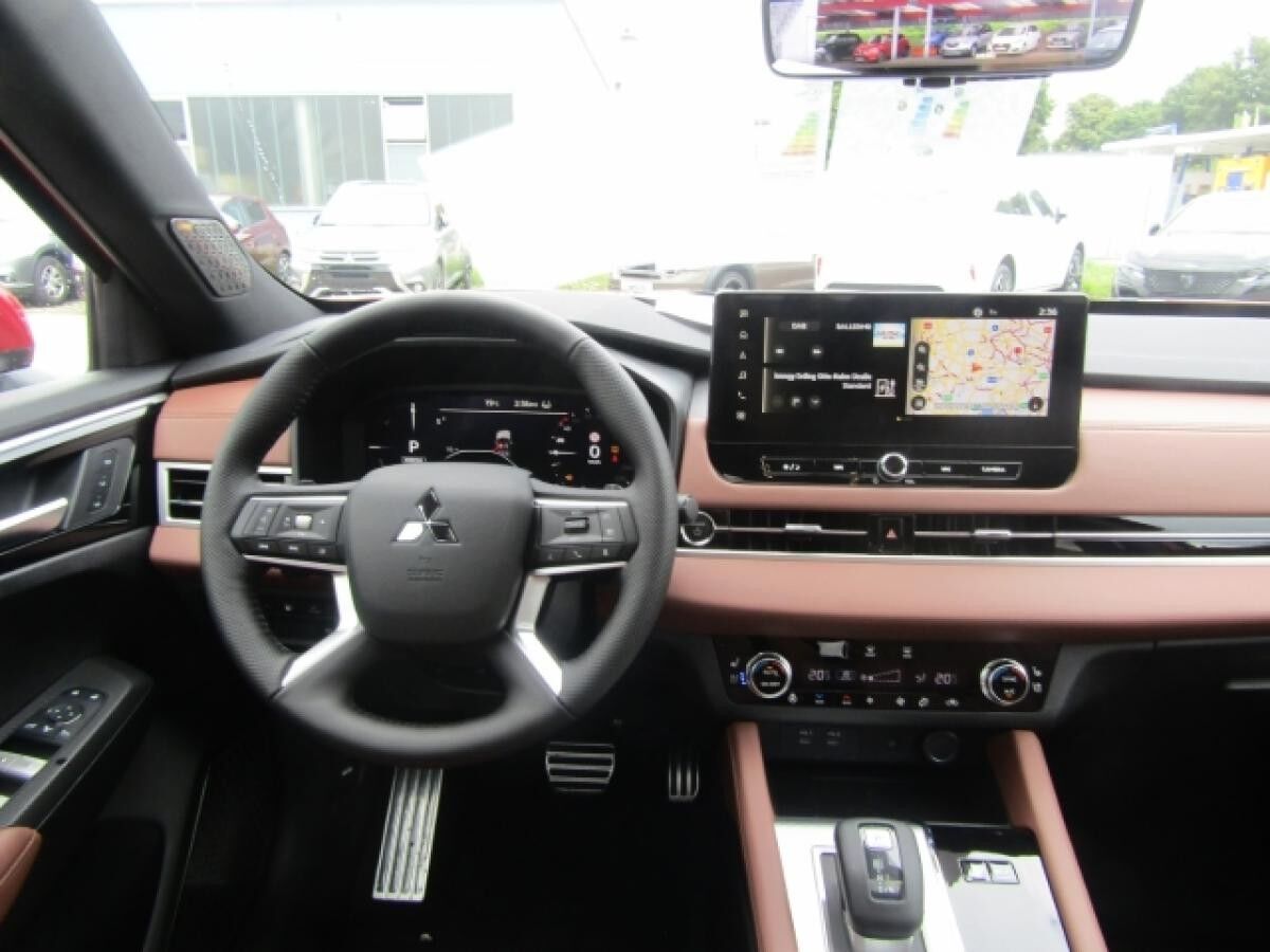 Mitsubishi Outlander Plug-in Hybrid 2.4 TOP Luxury-Paket ACC NAVI LED PANORAMA SHZ