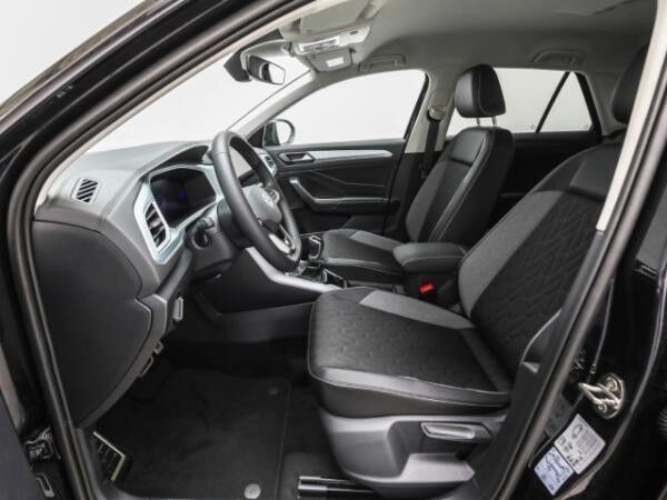 Volkswagen T-Roc GOAL 1.5 TSI DSG ACC Ganzjahresreifen