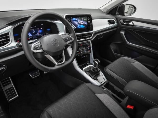 Volkswagen T-Roc GOAL 1.5 TSI DSG ACC Ganzjahresreifen