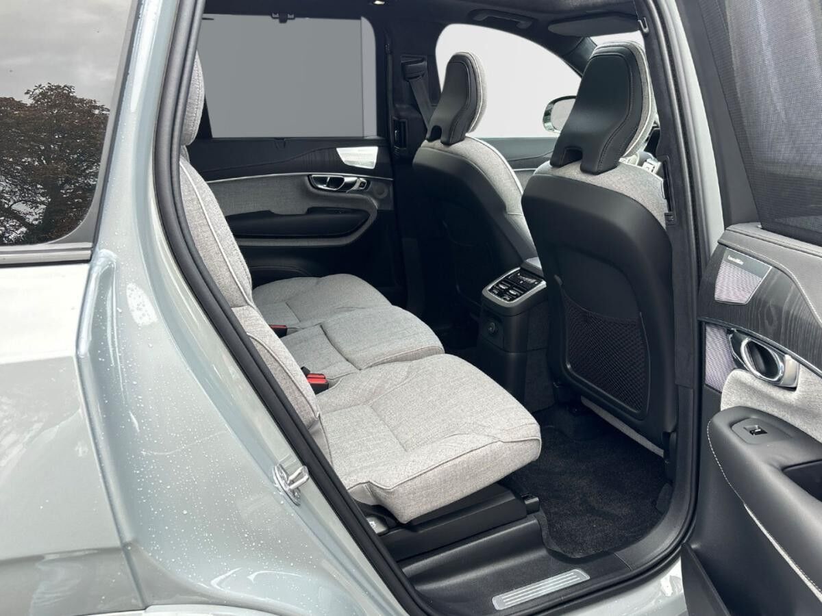 Volvo XC90 Recharge T8 AWD Ultra Dark 7-Sitzer