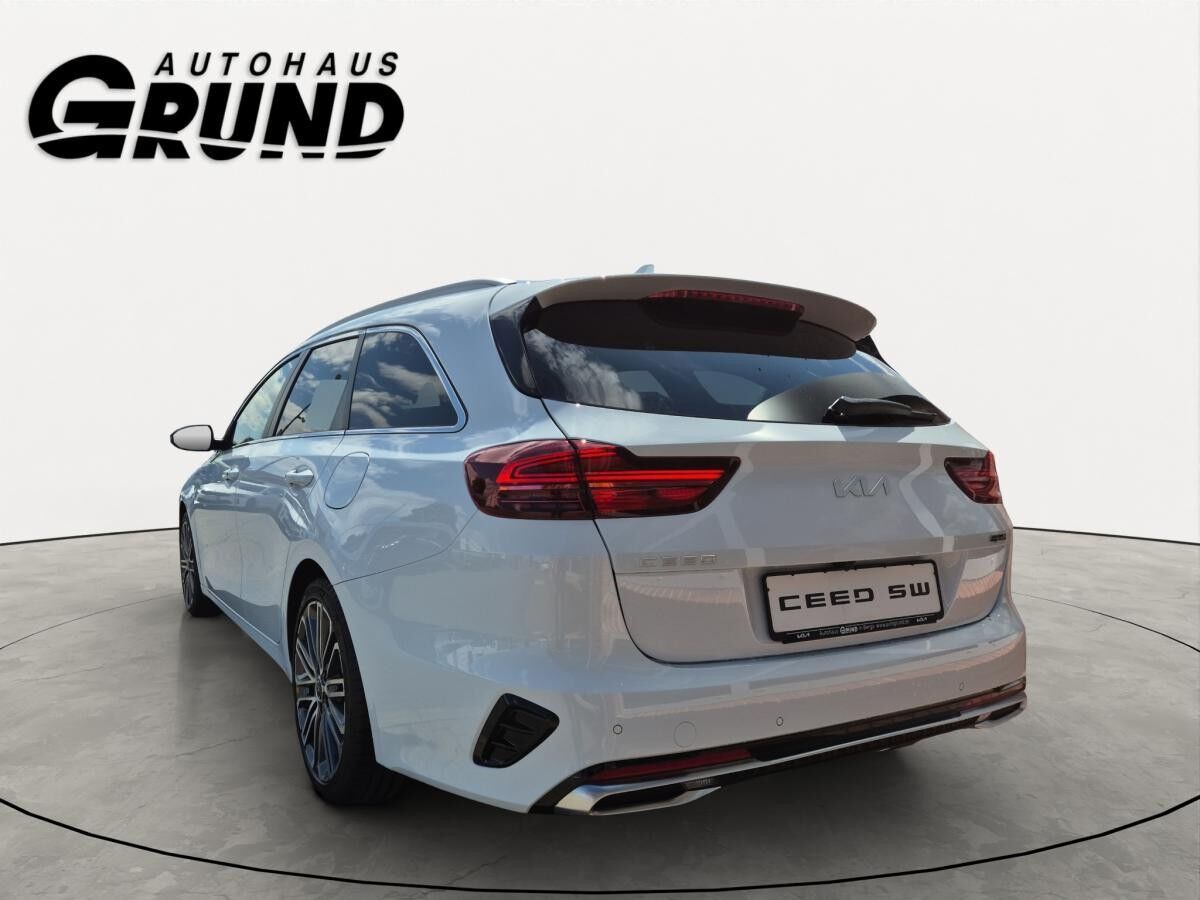 Kia Ceed SW 1.5T GT Line DCT7 | TECH | LEDER | 18" | GEWERBLICH