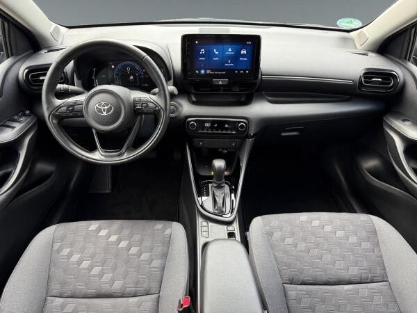 Toyota Yaris Hybrid Teamplayer *KAMERA*
