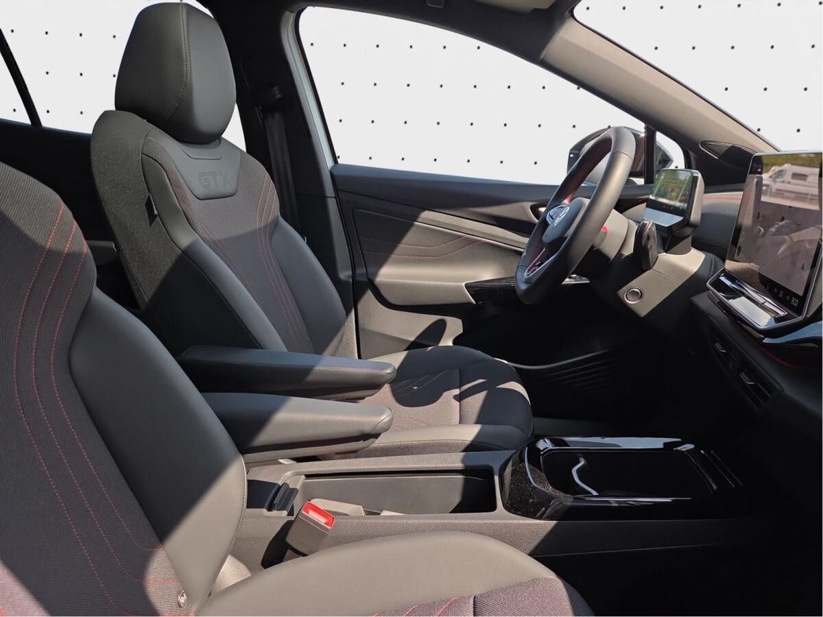 Volkswagen ID.4 GTX 4Motion*WÄRMEPUMPE*IQ.LIGHT*AHK*PANO*PDC*SHZ*NAVI*KLIMA