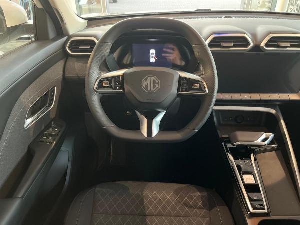 MG ZS Hybrid + Standard ! Preiswert wie nie !