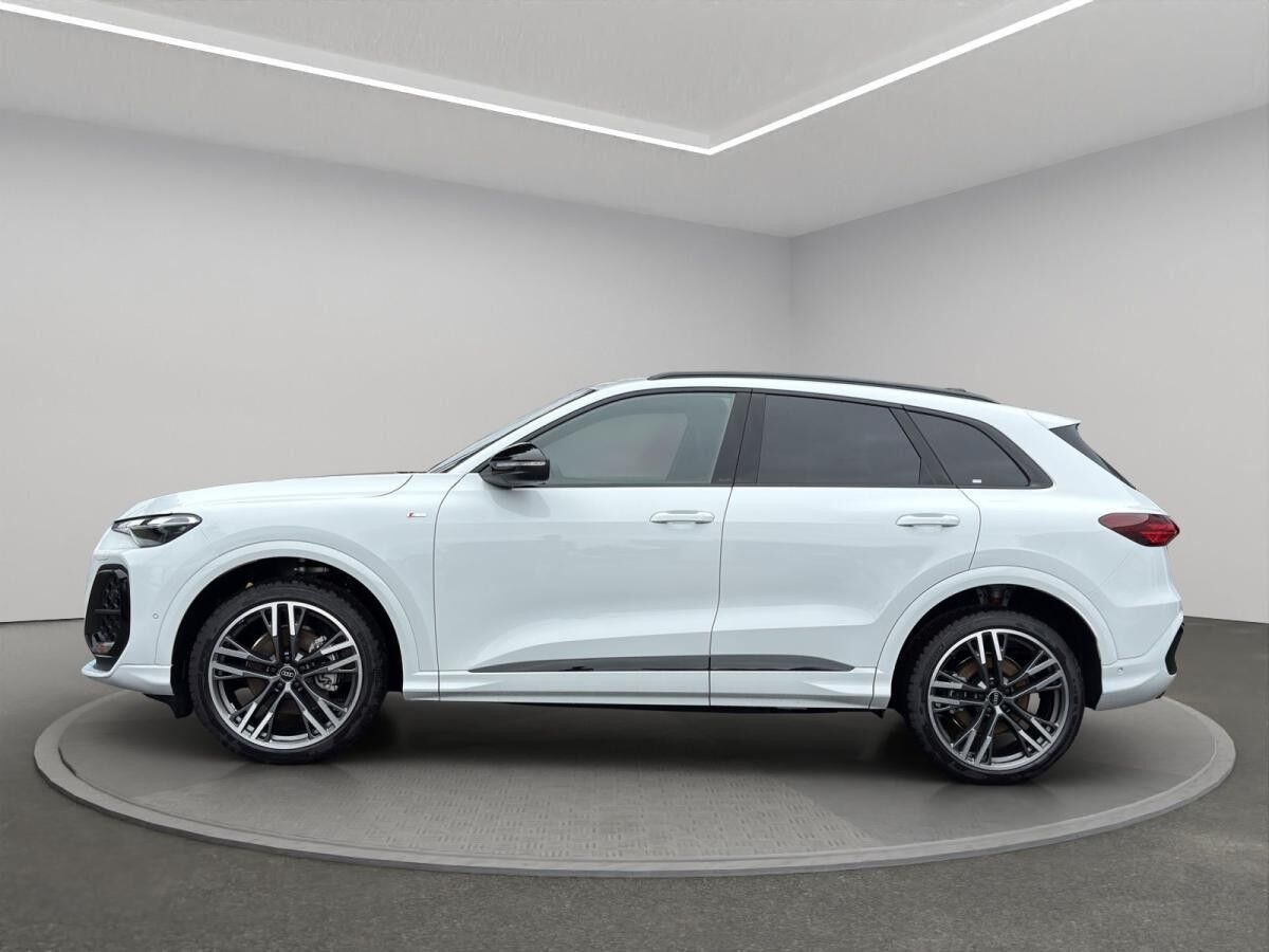 Audi Q5 SUV TFSI quattro S tronic+S LINE+PANO+AHK