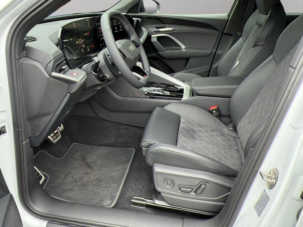 Audi Q5 SUV TFSI quattro S tronic+S LINE+PANO+AHK