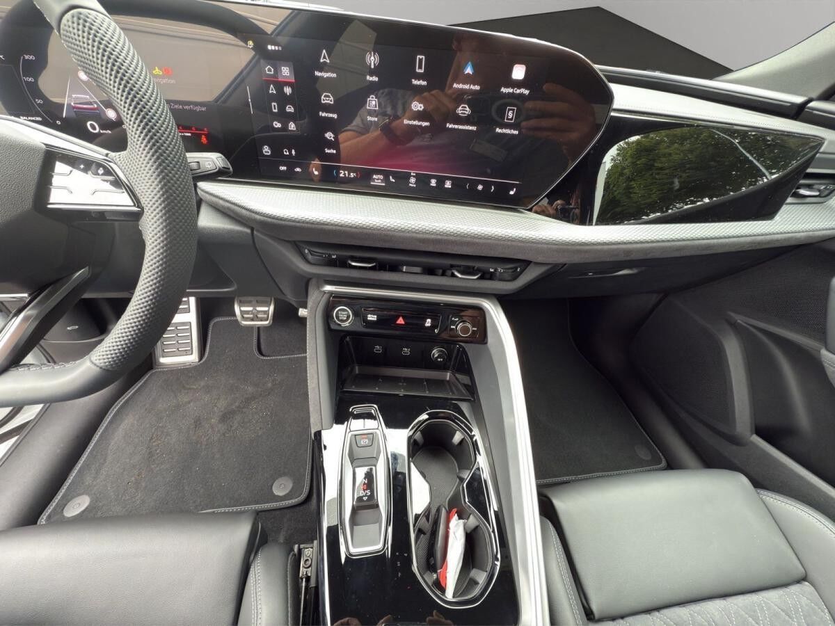 Audi Q5 SUV TFSI quattro S tronic+S LINE+PANO+AHK