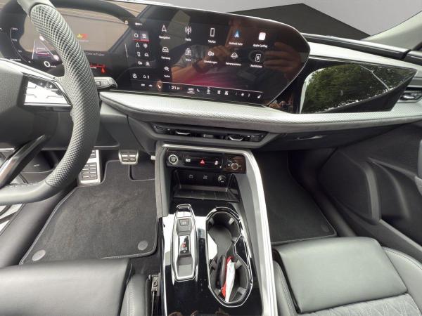 Audi Q5 SUV TFSI quattro S tronic+S LINE+PANO+AHK