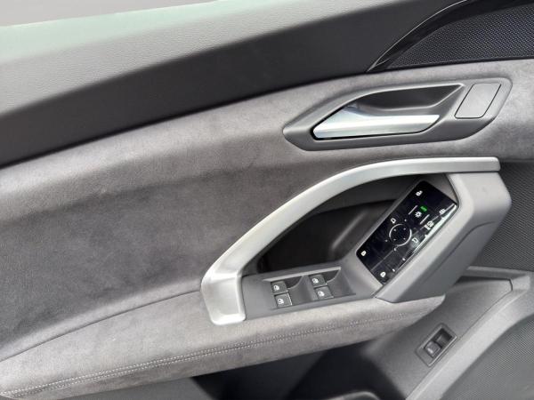 Audi Q5 SUV TFSI quattro S tronic+S LINE+PANO+AHK