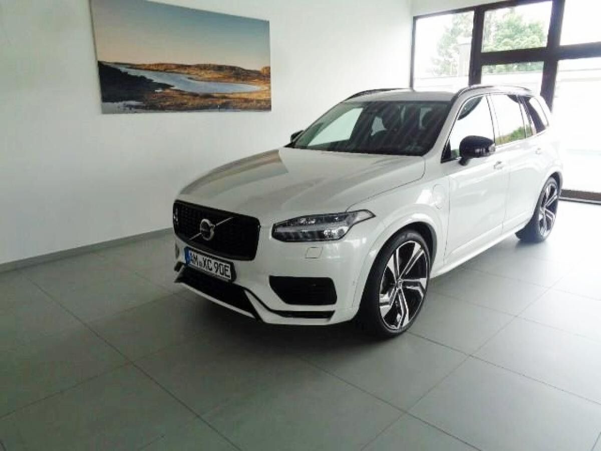 Volvo XC90 T8 Ultra Dark Plug-In Hybrid AWD*LUFTFW