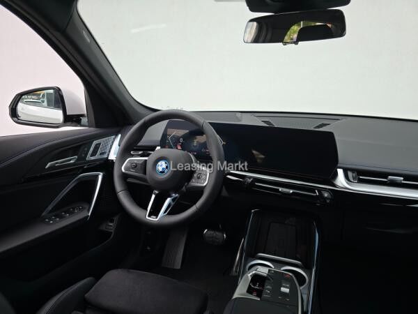 BMW X1 xDrive25e Steptronic Navi DSG Tempom.aktiv Bluetooth PDC