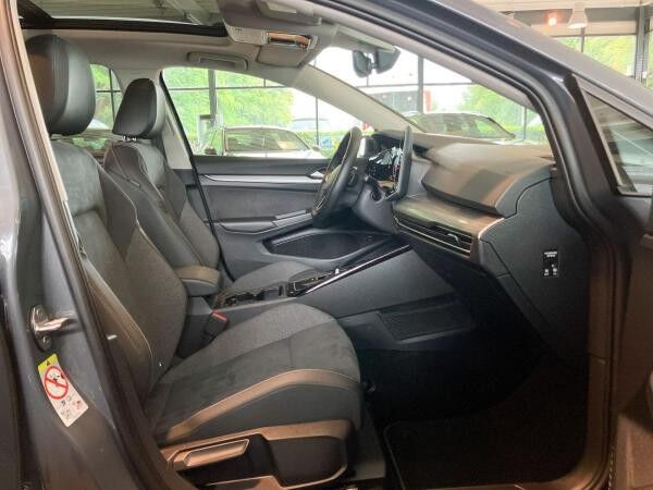 Volkswagen Golf Variant Style 1,5l eTSI DSG Pano Kamera Head up Display