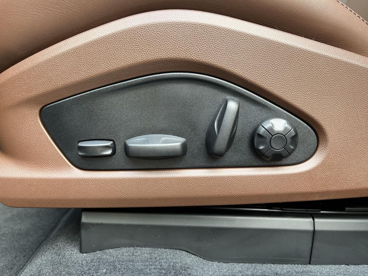 Porsche Macan 4 Pano.,PASM,Privacy,Servo+,Head-Up