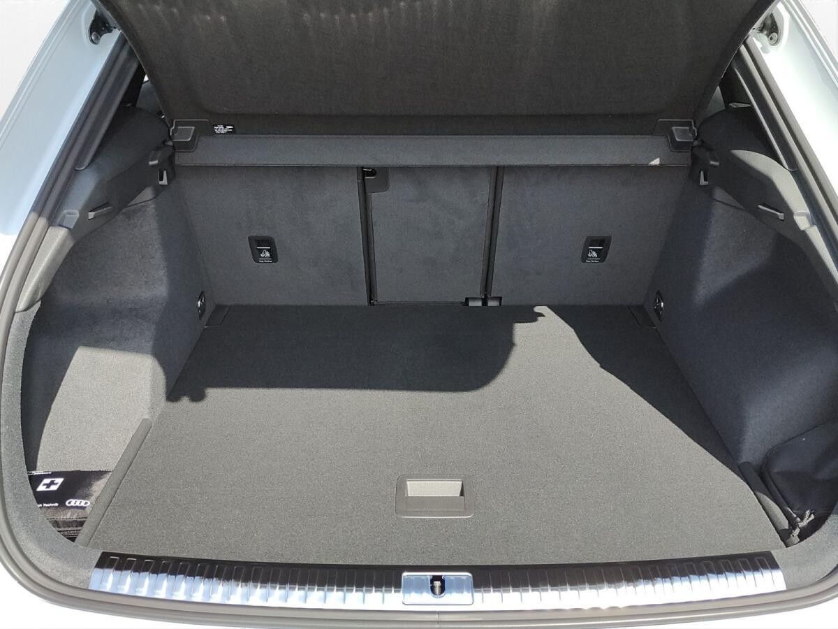 Audi Q3 40 TDI QUATTRO+S-LINE+AHK+NAVI+KAMERA+LED