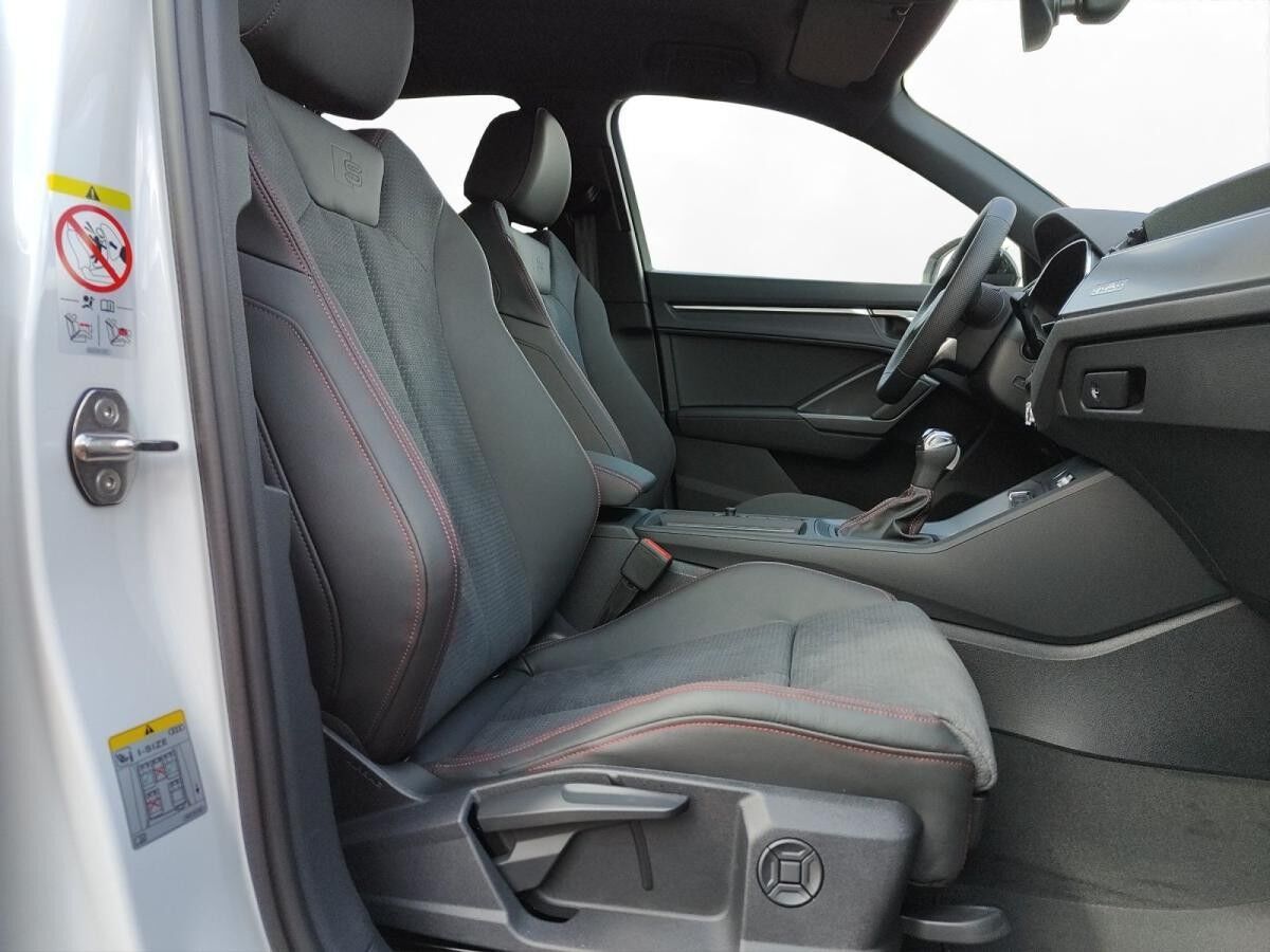 Audi Q3 40 TDI QUATTRO+S-LINE+AHK+NAVI+KAMERA+LED