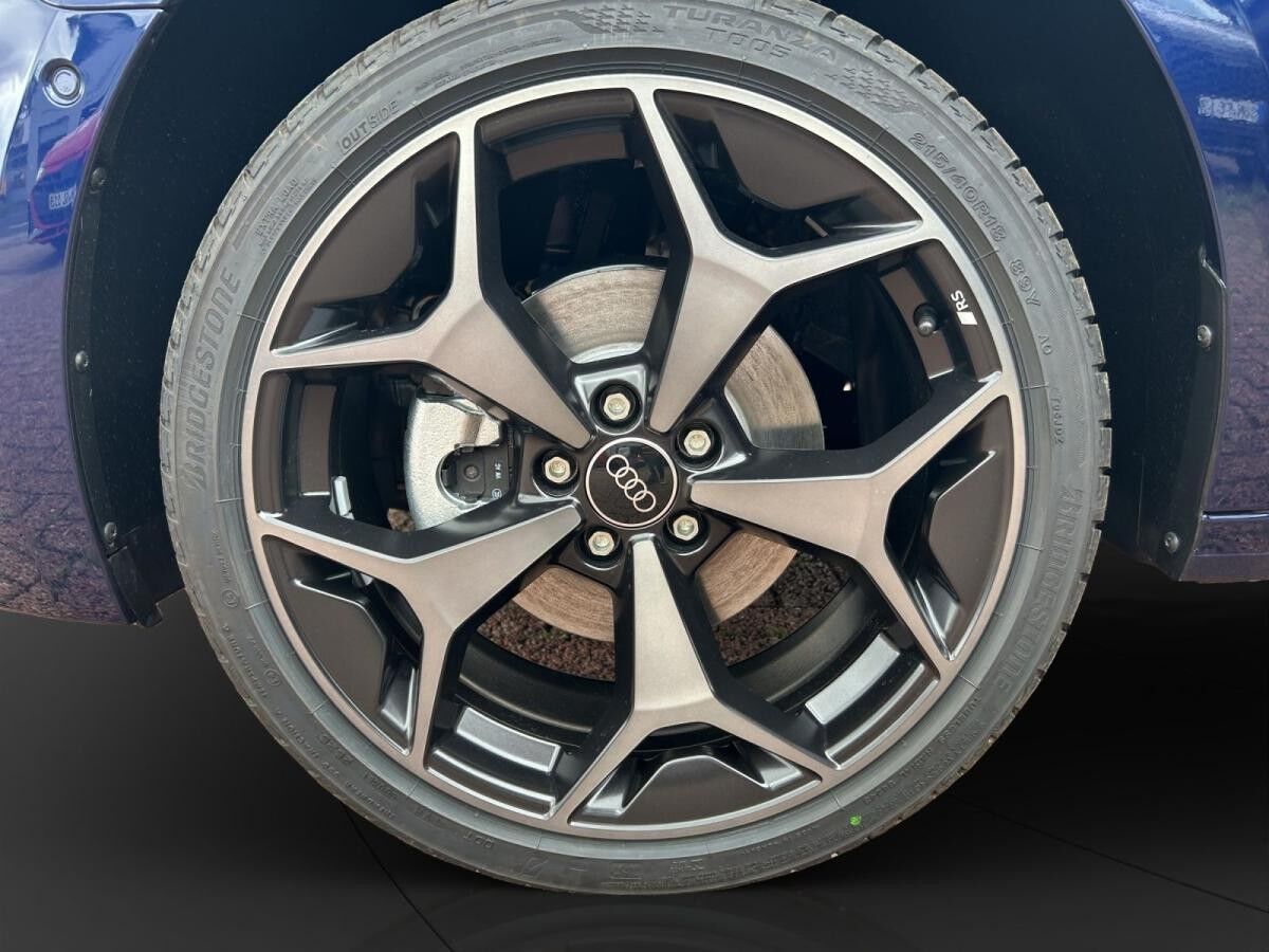 Audi A1 Sportback 30 TFSI S-LINE+LED+CARPLAY+AMBIENTE