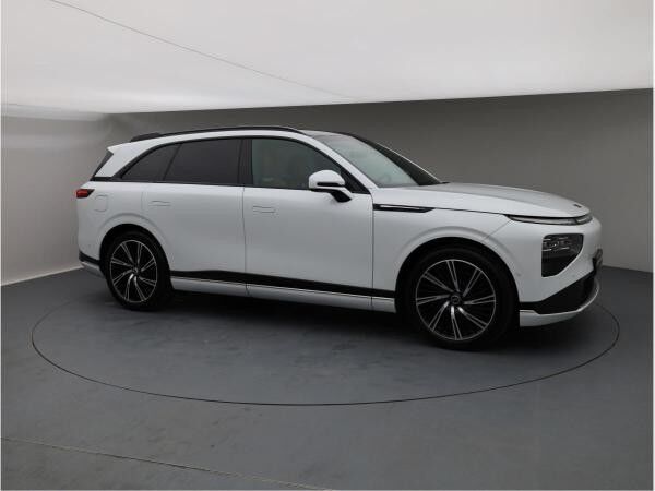 XPENG G9 BEV 98kWh AWD Performance
