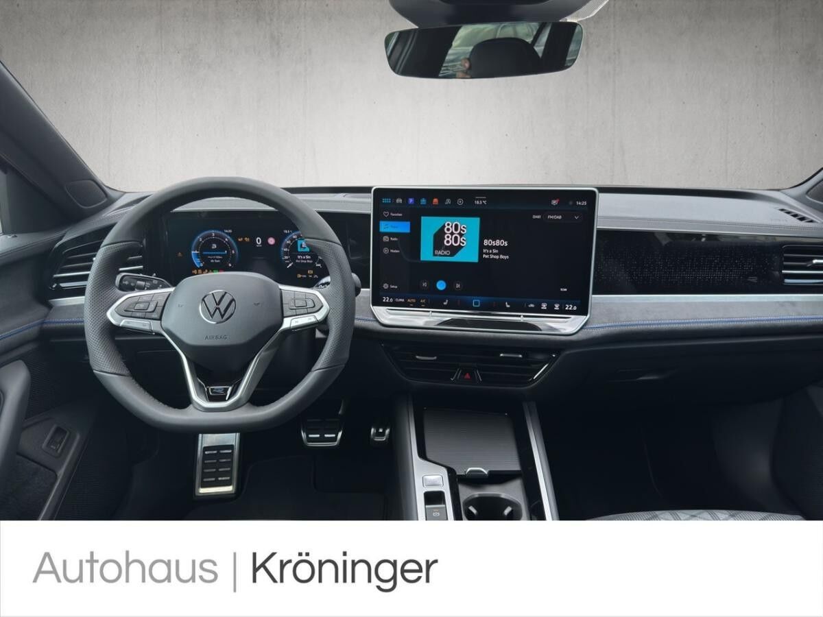 Volkswagen Passat 2.0 TDI DSG R-Line **SOFORT VERFÜGBAR**