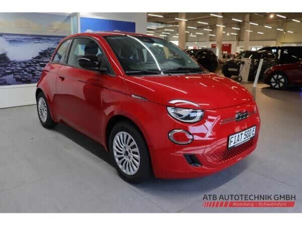 Fiat 500e MY25 RED 23,8 kWh Apple CarPlay Klimaautom DAB