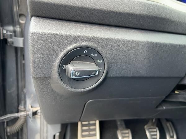 Volkswagen T-Roc Move 1.0 TSI LED SHZ Navi