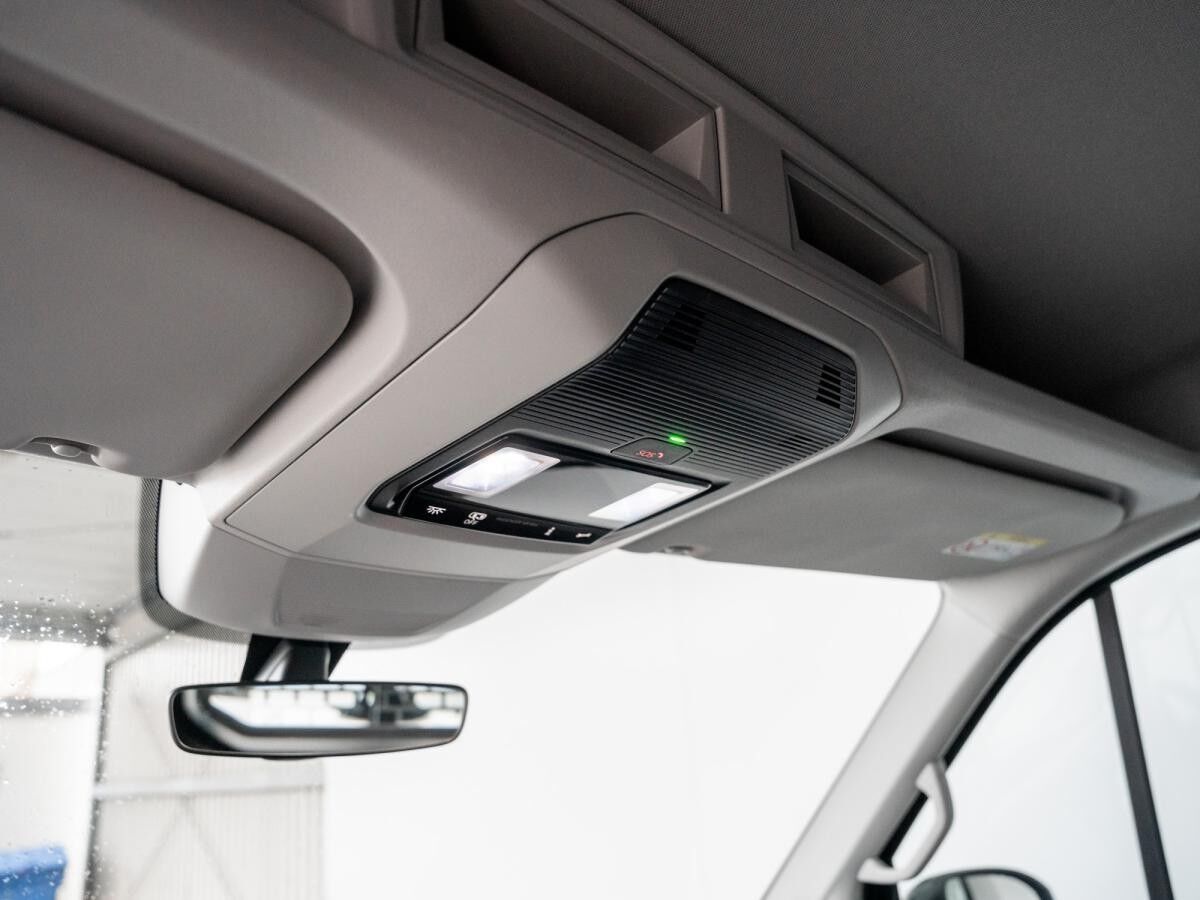 Volkswagen Crafter 35 MR ND Kasten 2.0 l TDI EU6-EA SCR Frontantrieb 6-Gang-Schaltgetriebe