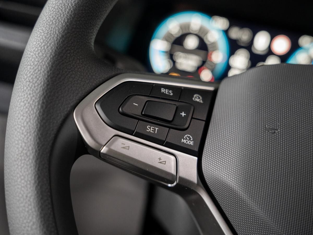 Volkswagen Crafter 35 MR ND Kasten 2.0 l TDI EU6-EA SCR Frontantrieb 6-Gang-Schaltgetriebe