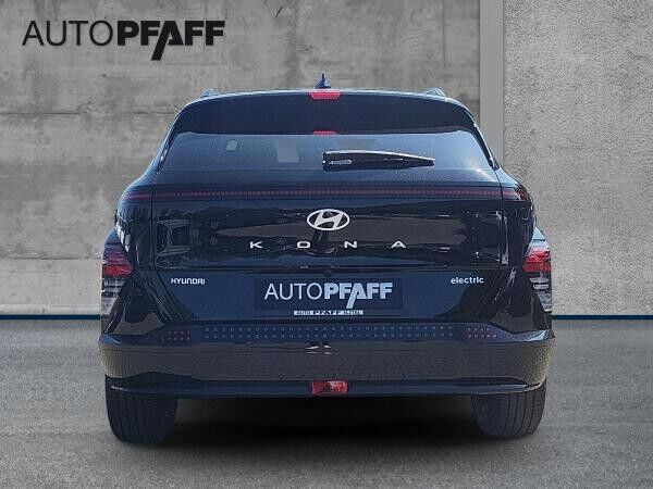 Hyundai Kona Elektro 65,4kWh Trend + Elek. Heckkl. >Sofort verfügbar<
