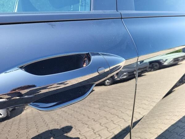 Hyundai Kona Elektro 65,4kWh Trend + Elek. Heckkl. >Sofort verfügbar<
