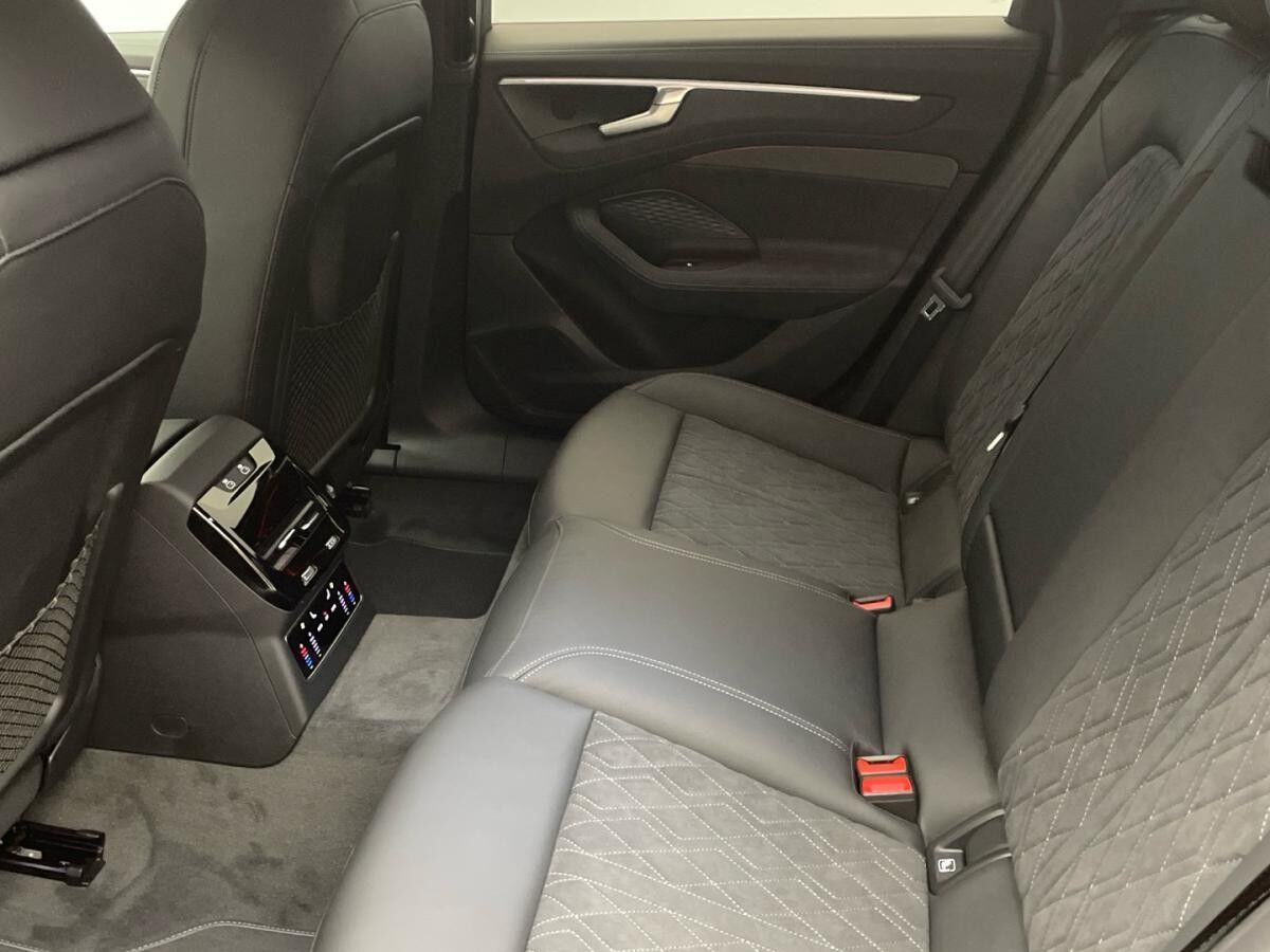 Audi A6 Limousine e-hybrid quattro S tronic